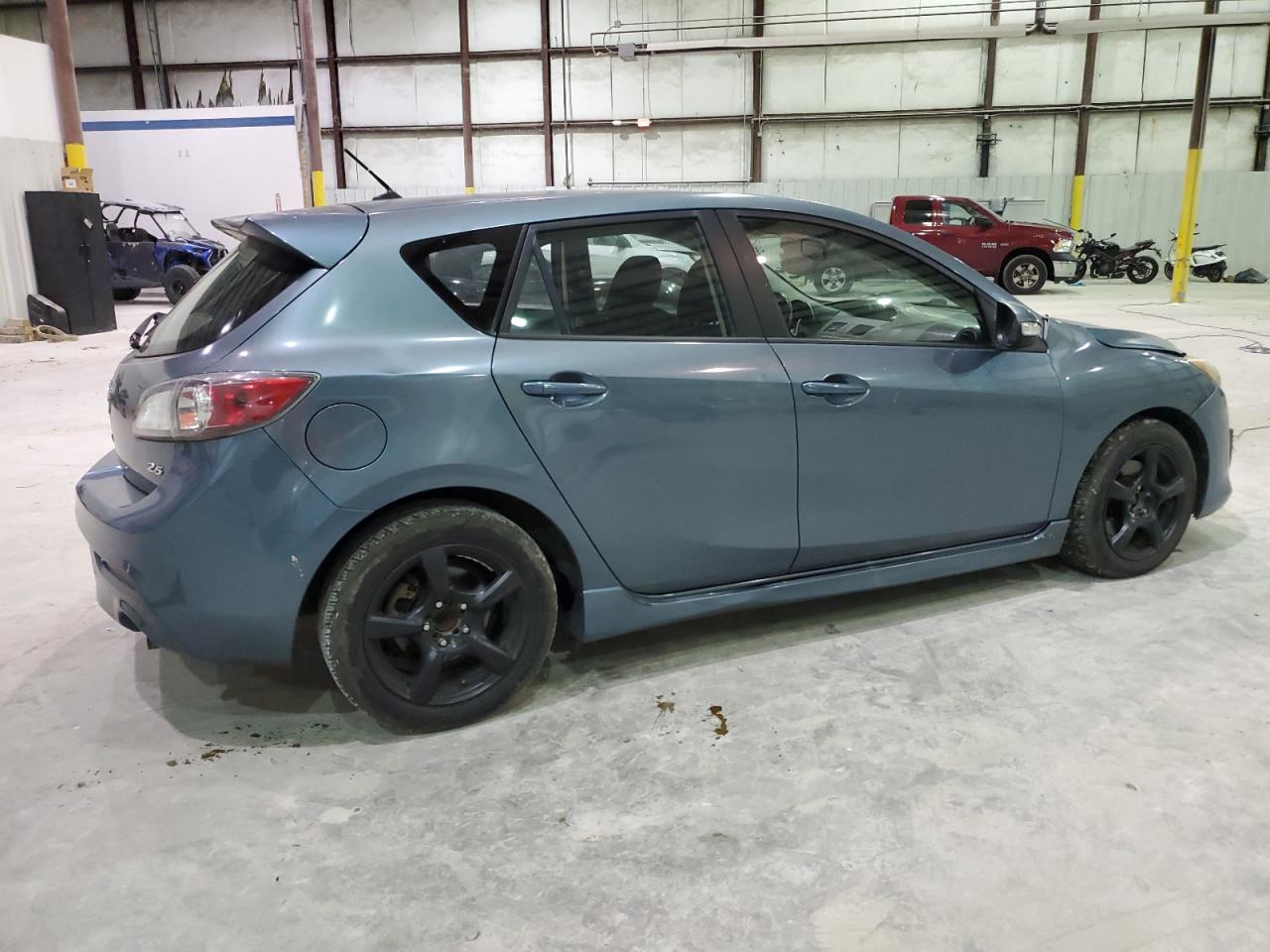 2010 Mazda 3 - Image 3