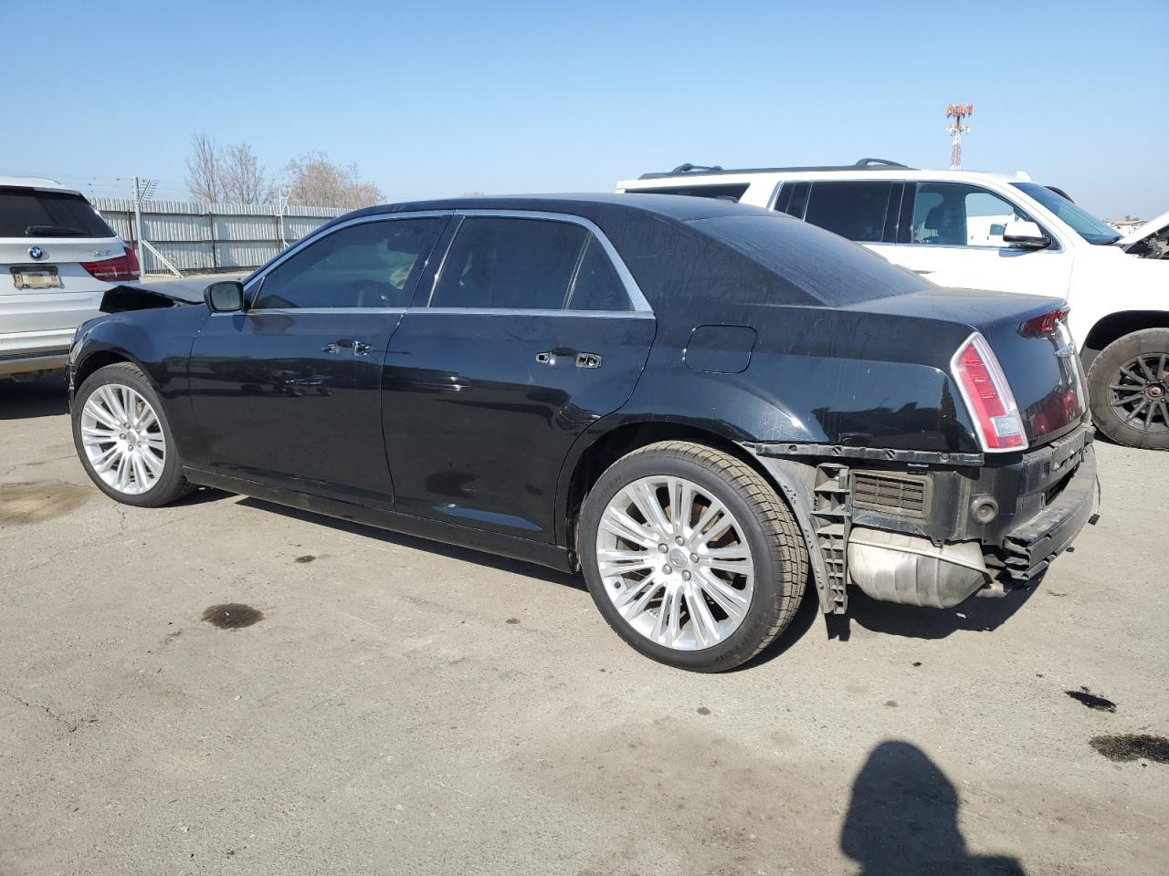 VIN 2C3CCAEG7EH326983 2014 CHRYSLER 300 no.2