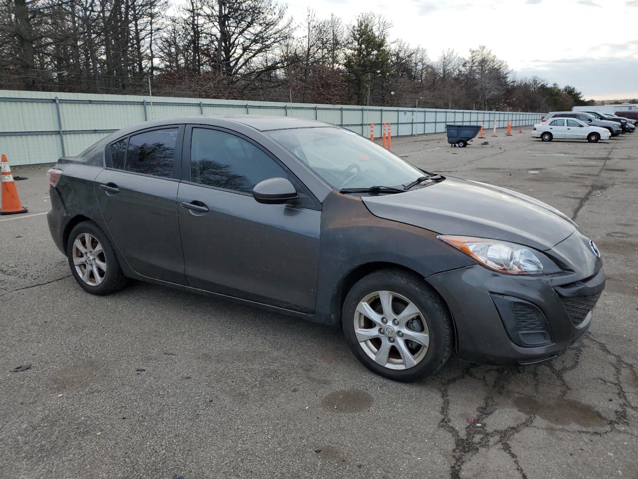 2010 Mazda 3 - Image 4