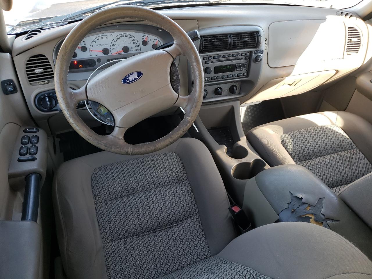 2005 Ford Explorer - Image 8
