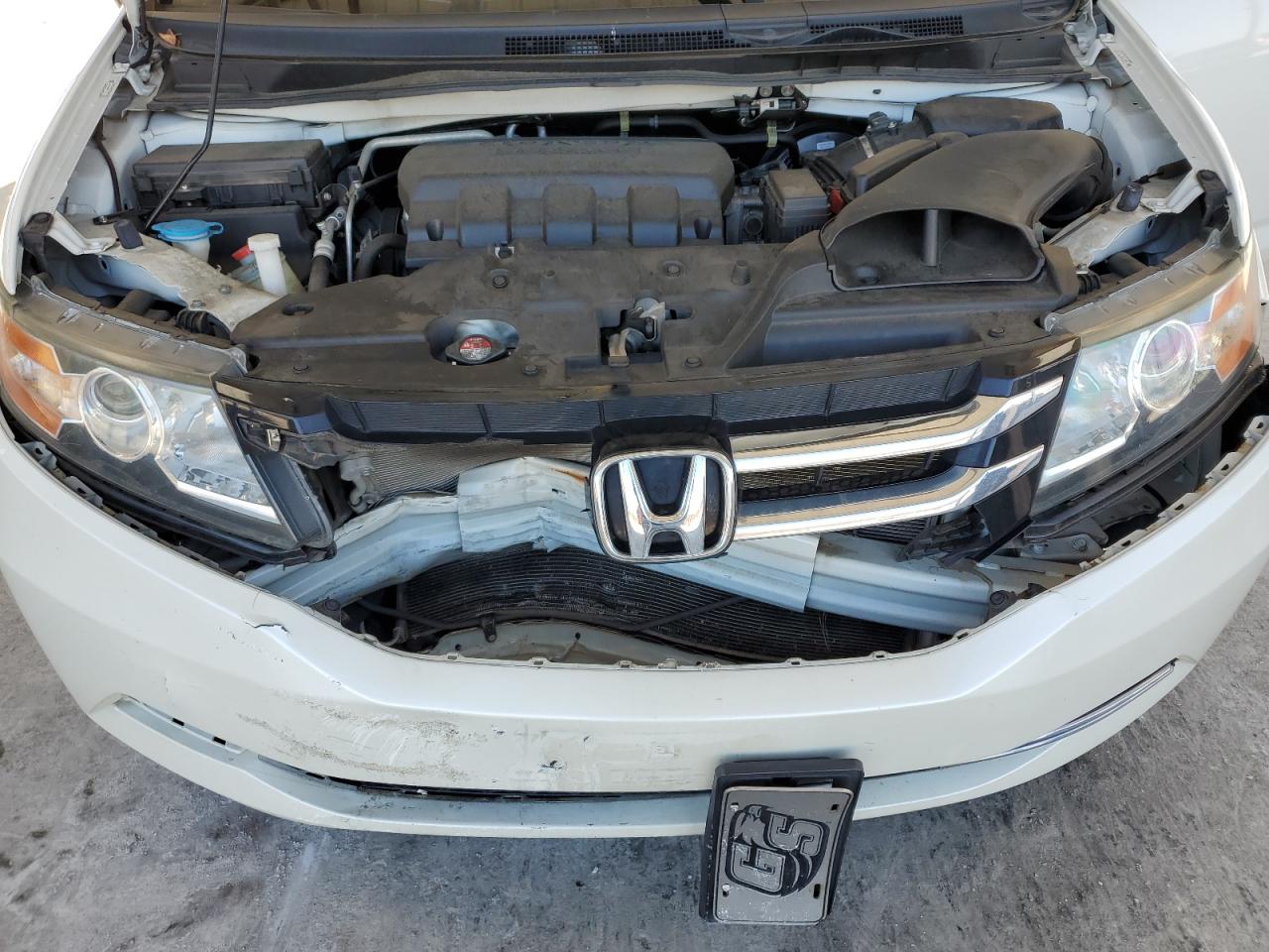 2015 Honda Odyssey - Image 12