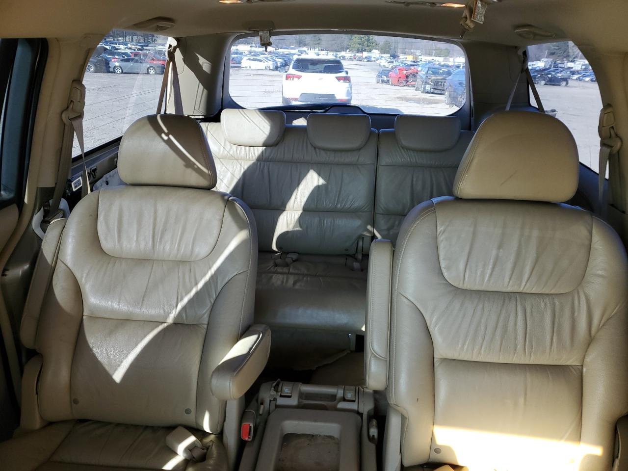 2005 Honda Odyssey - Image 10
