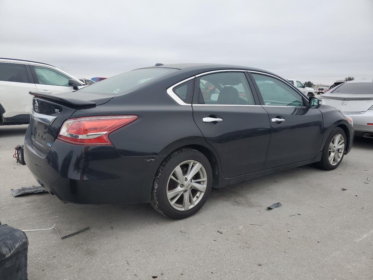 2013 Nissan Altima - Image 3