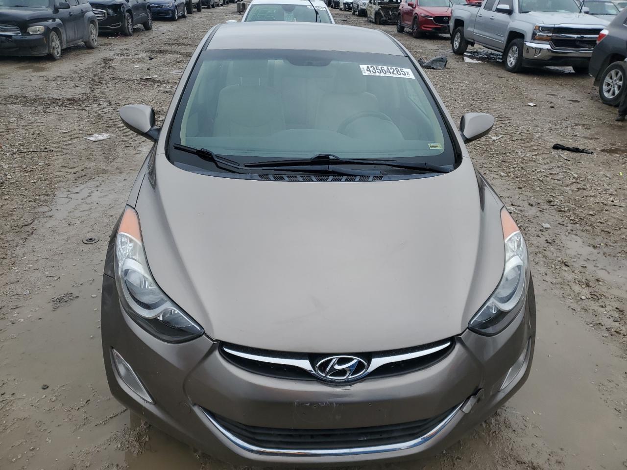 2013 Hyundai Elantra - Image 5