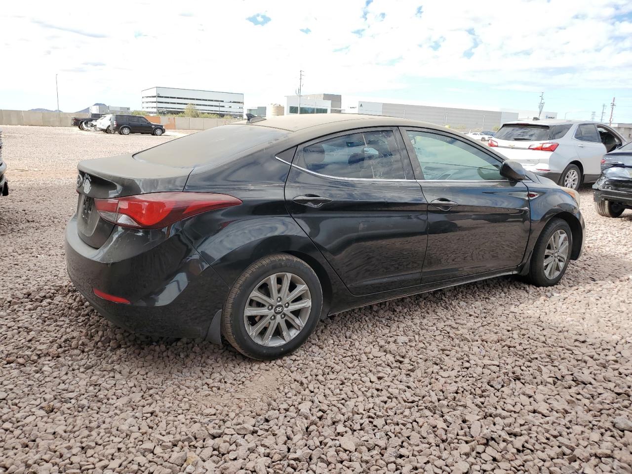 2015 Hyundai Elantra - Image 3