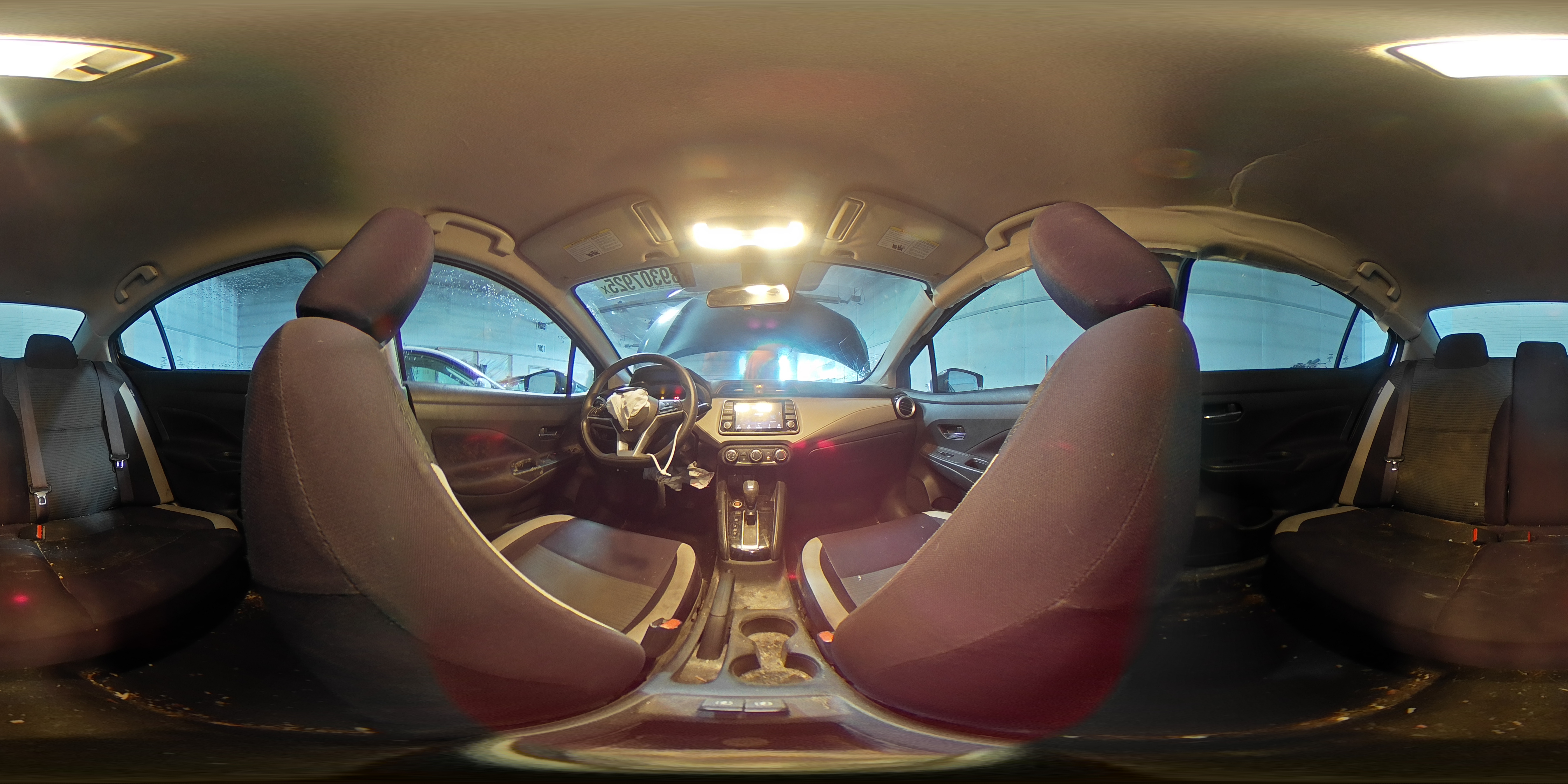2021 Nissan Versa - Image 12