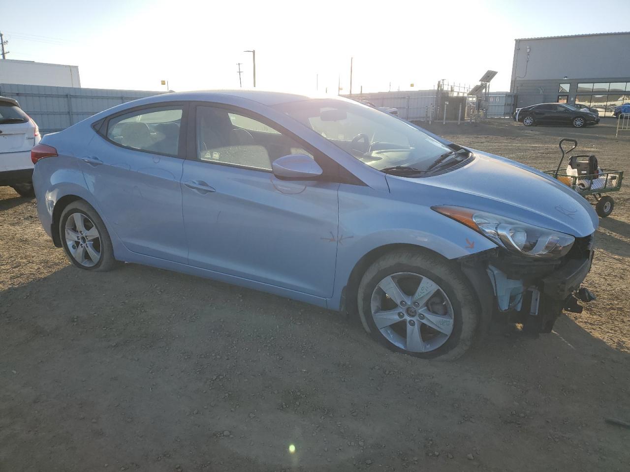2013 Hyundai Elantra - Image 4