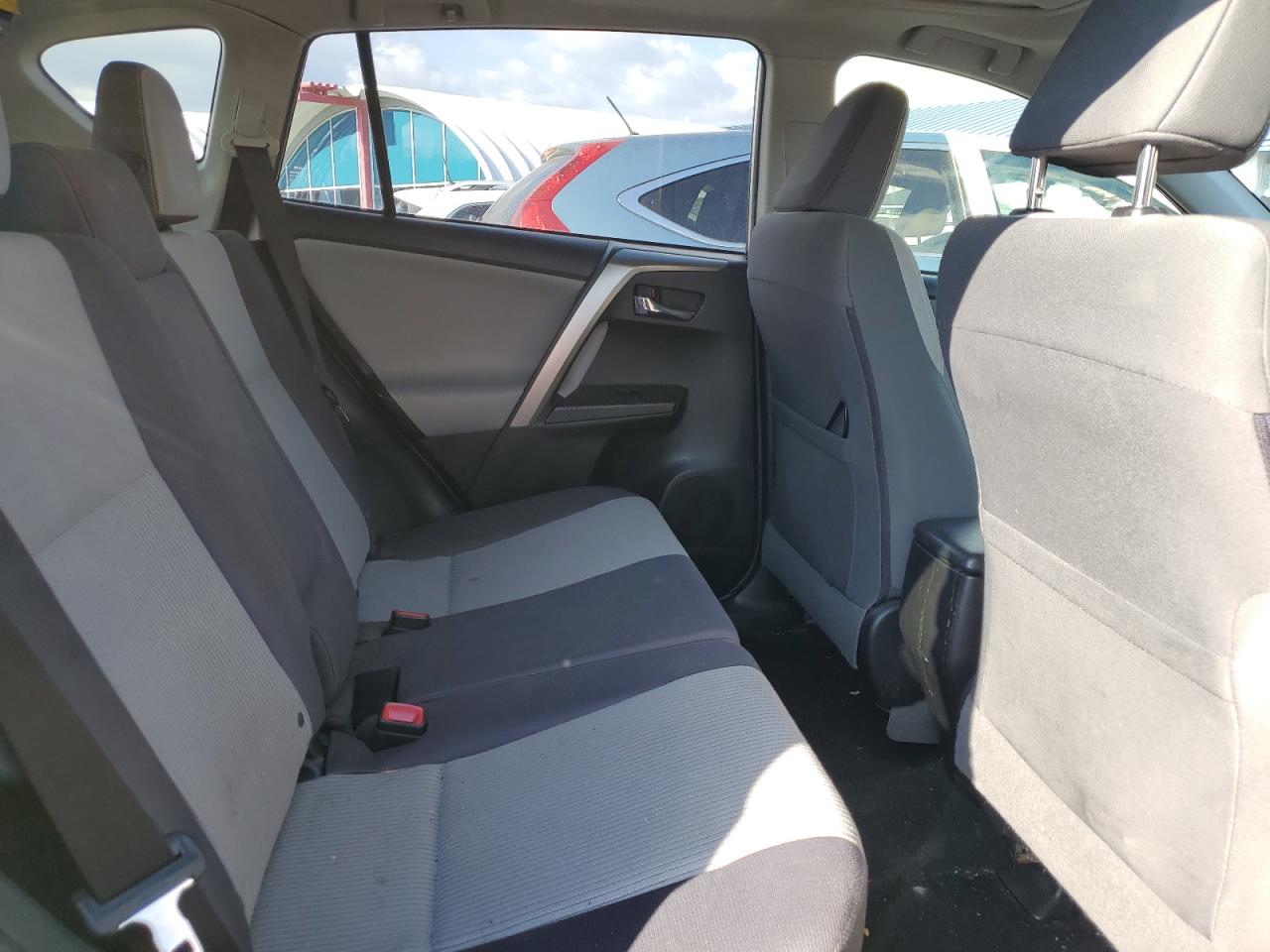 2014 Toyota RAV 4 - Image 11