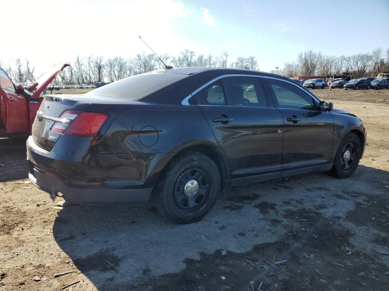2015 Ford Taurus - Image 3