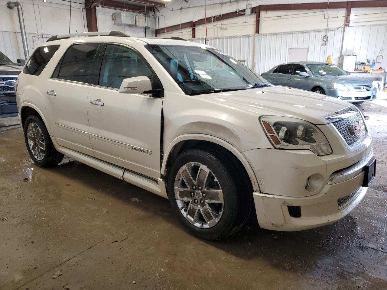 2011 GMC Acadia - Image 4