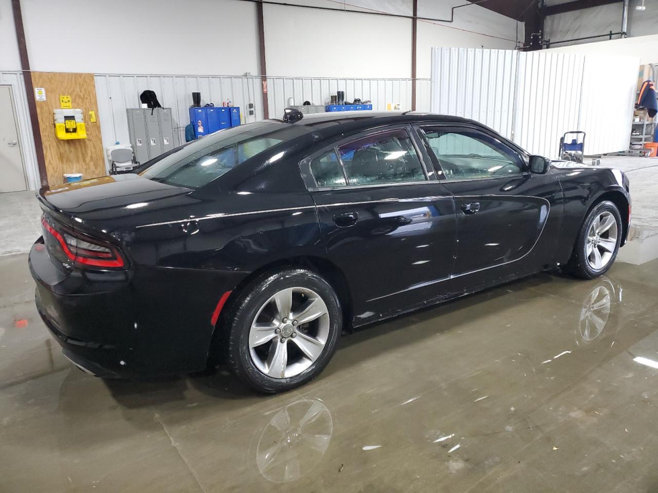 2017 Dodge Charger - Image 3
