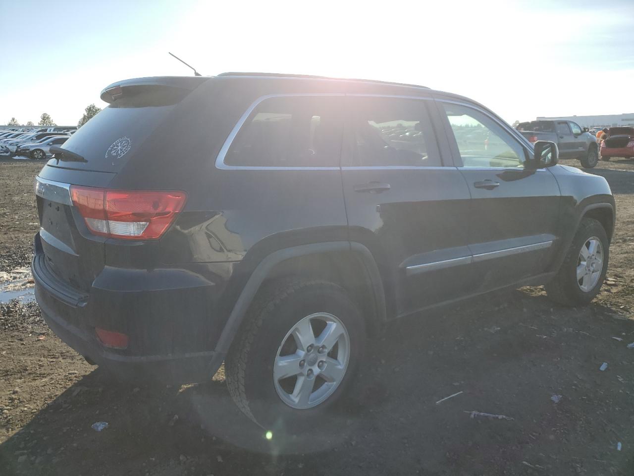 2012 Jeep Grand Cherokee - Image 3