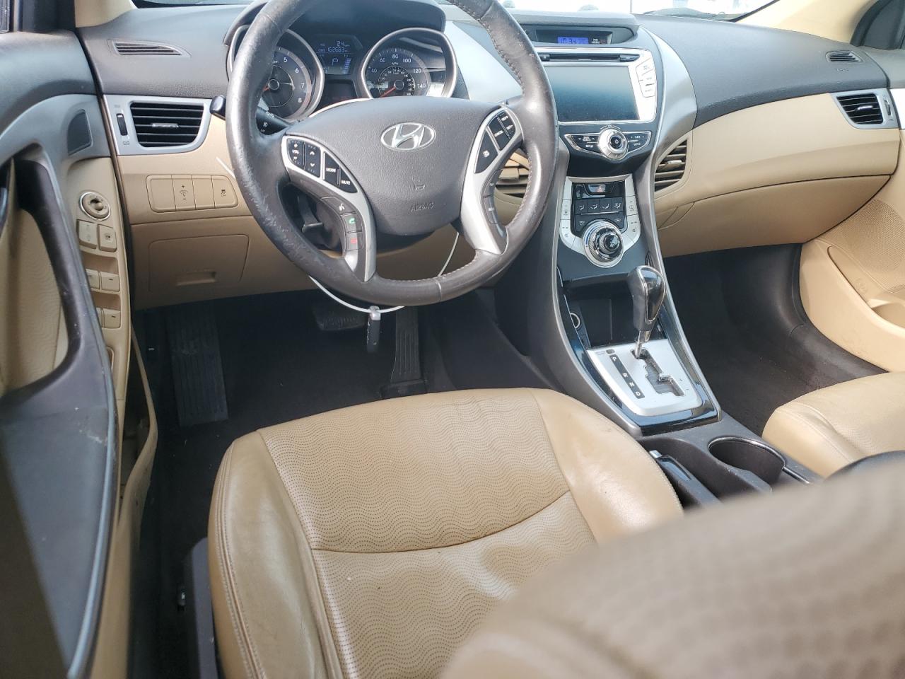 2011 Hyundai Elantra - Image 8