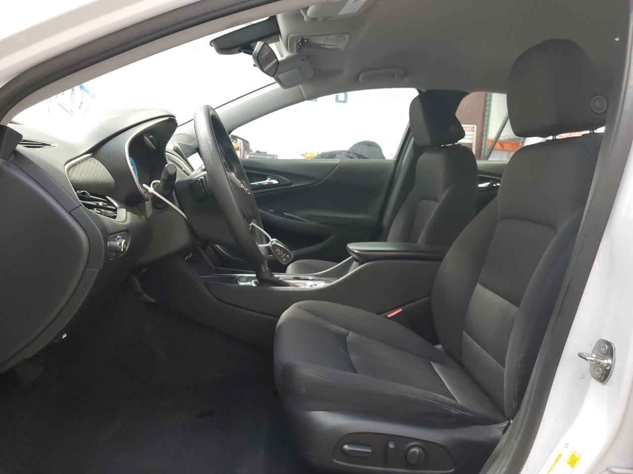 2022 Chevrolet Malibu - Image 7