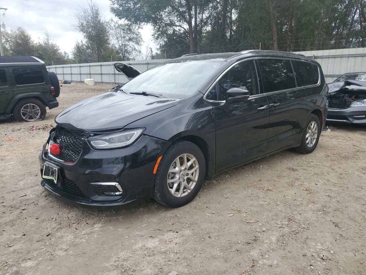 2021 Chrysler Pacifica - Image 1