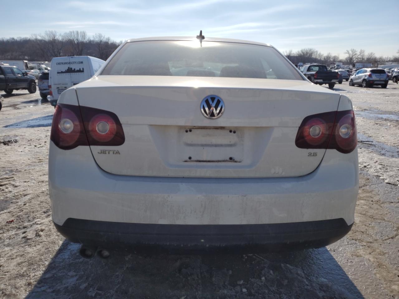 2008 Volkswagen Jetta - Image 6
