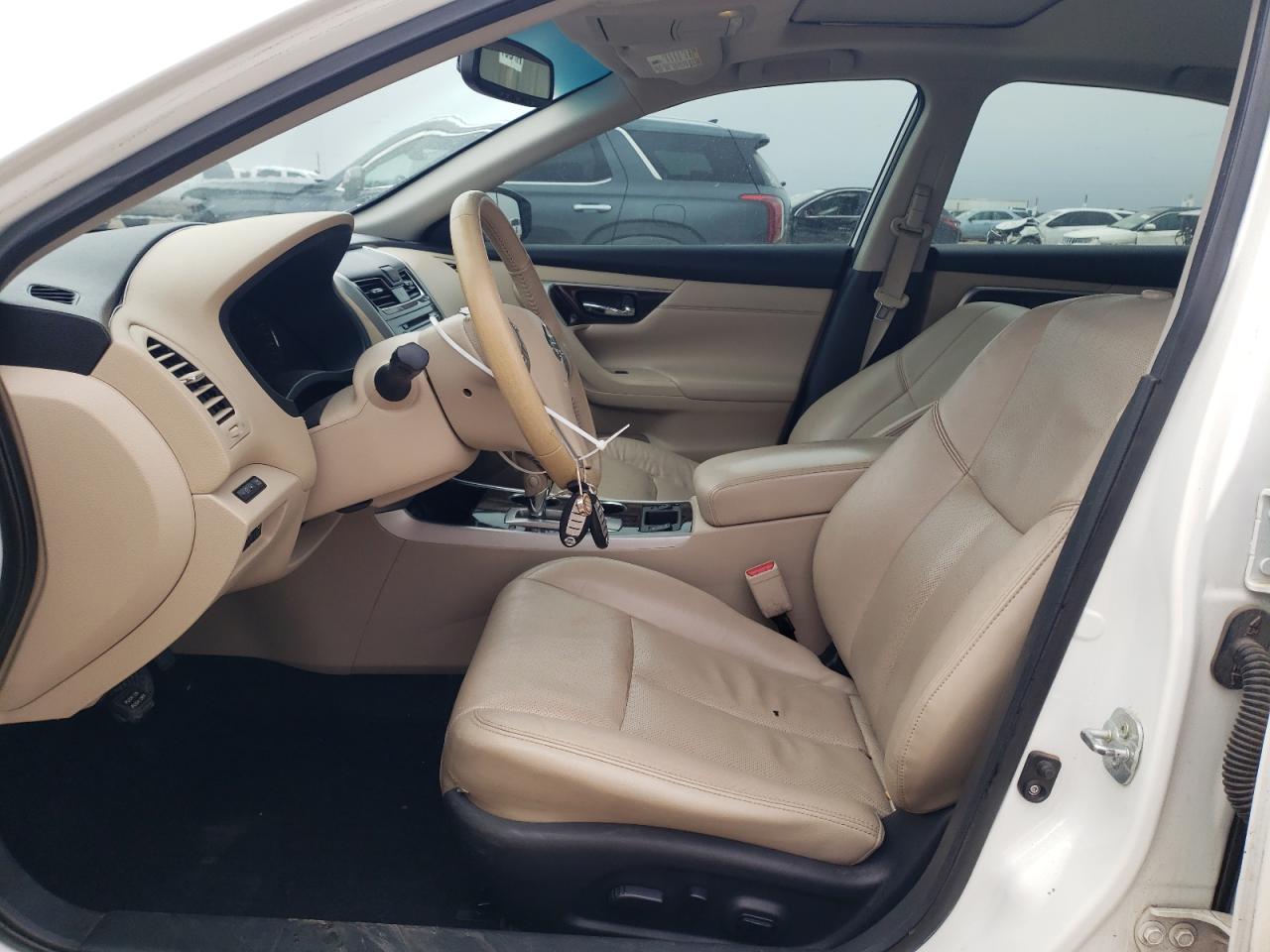 2015 Nissan Altima - Image 7