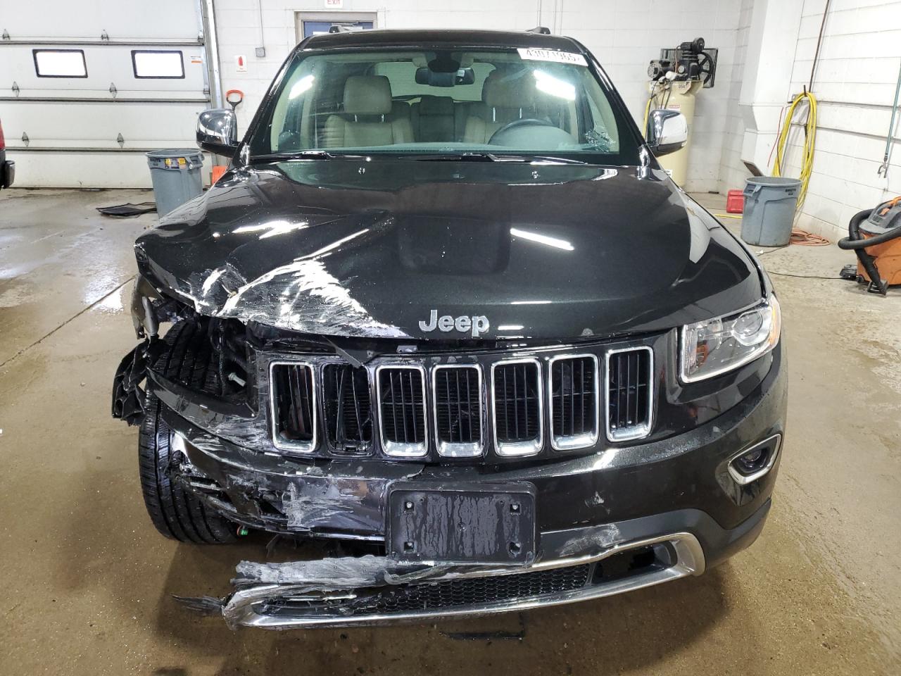 2015 Jeep Grand Cherokee - Image 5
