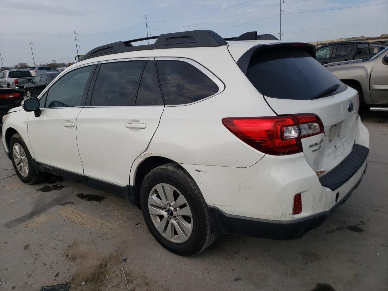 2016 Subaru Outback - Image 2