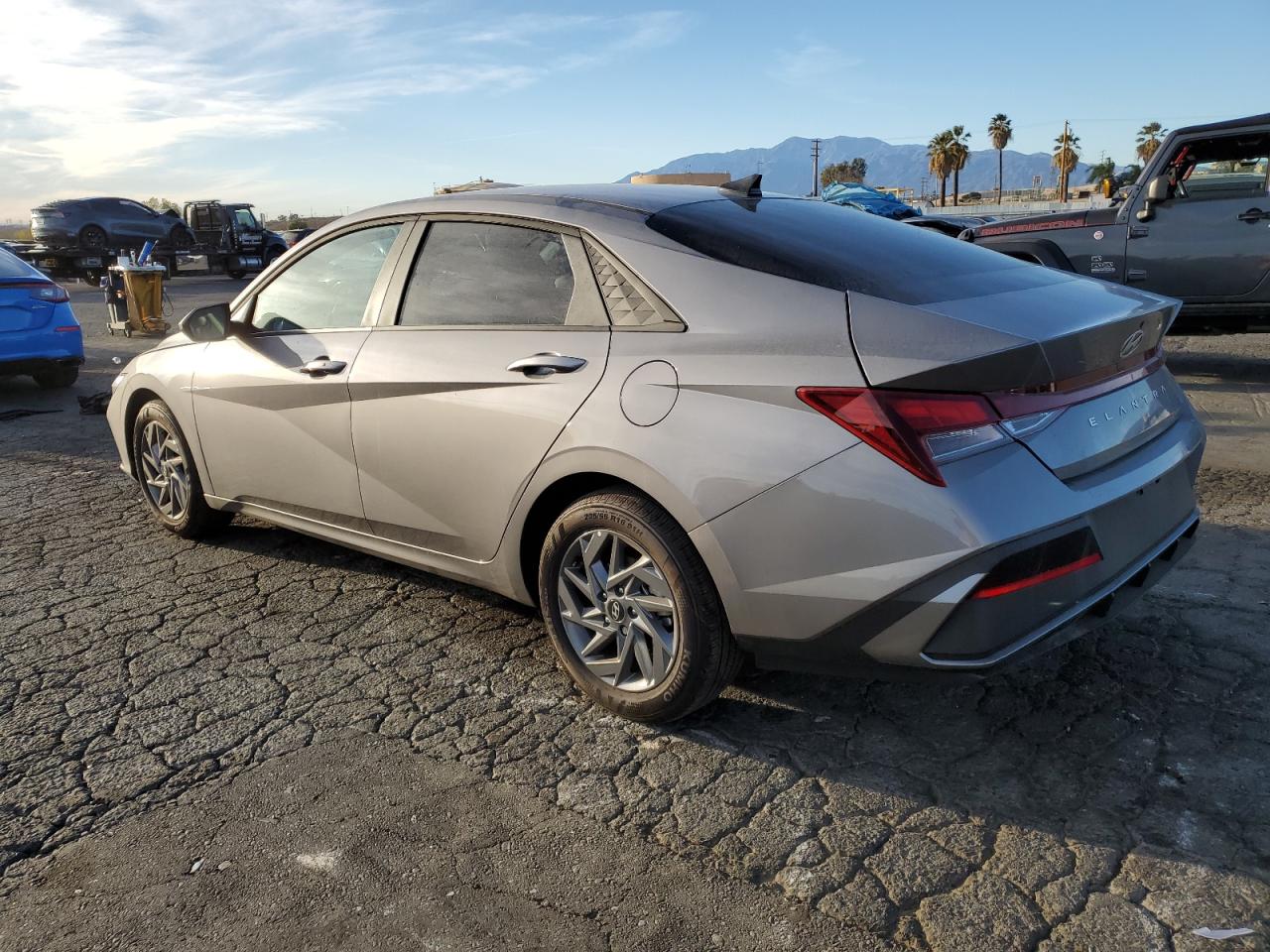2024 Hyundai Elantra - Image 2