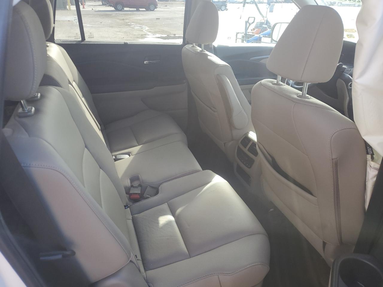 2022 Honda Pilot - Image 11