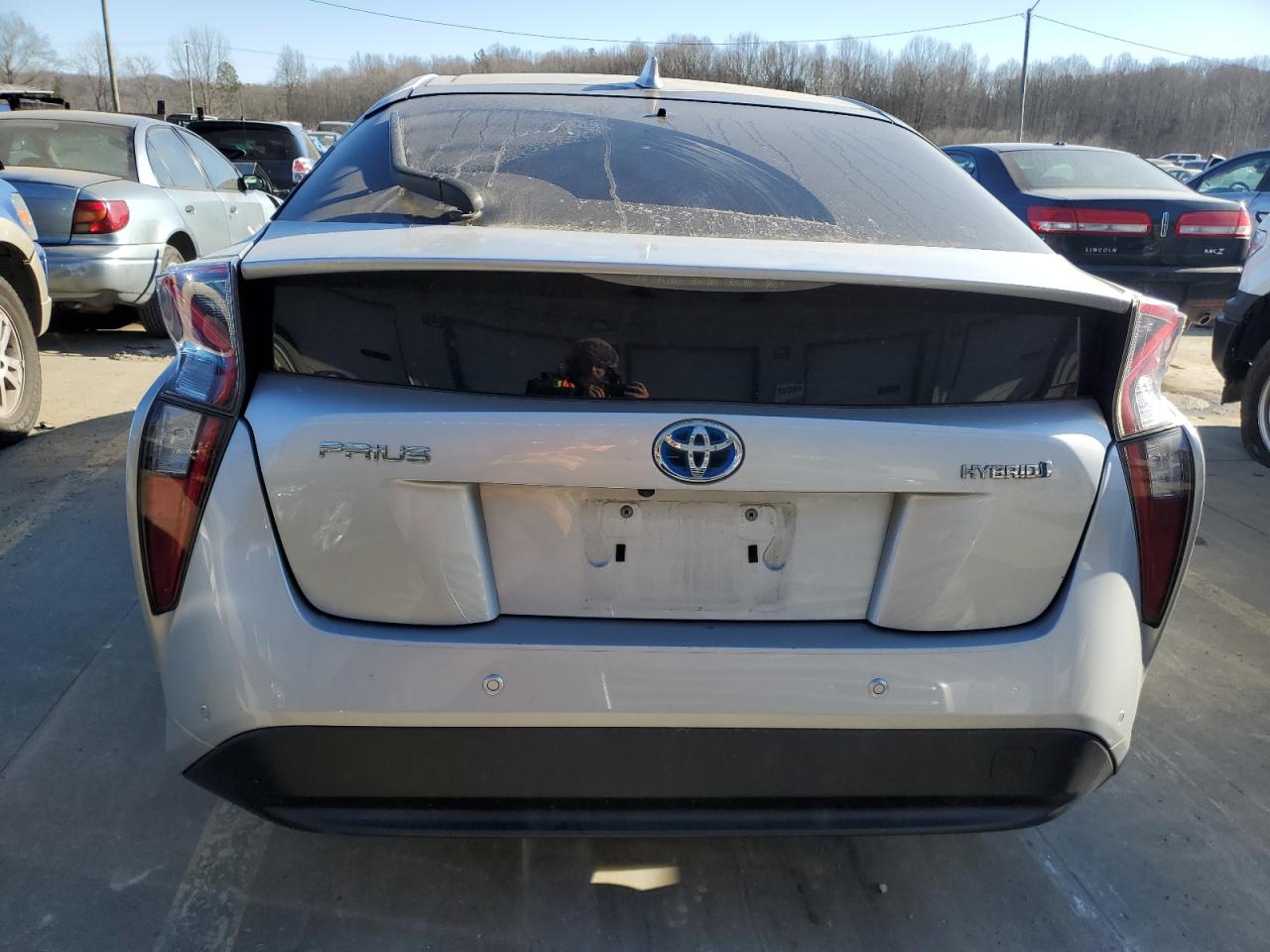 2018 Toyota Prius - Image 6