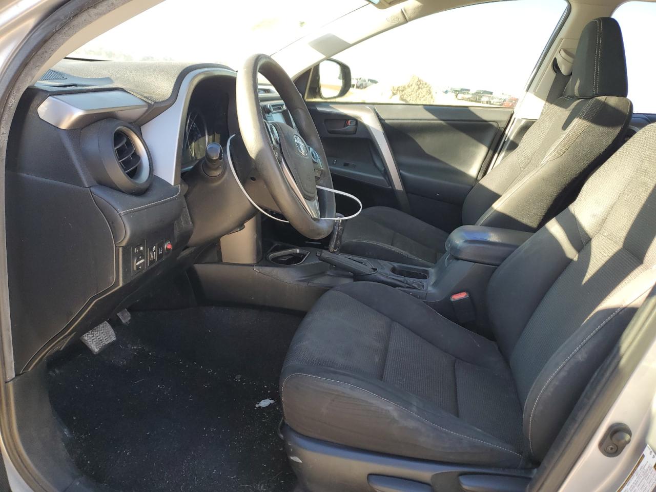 2018 Toyota RAV 4 - Image 7