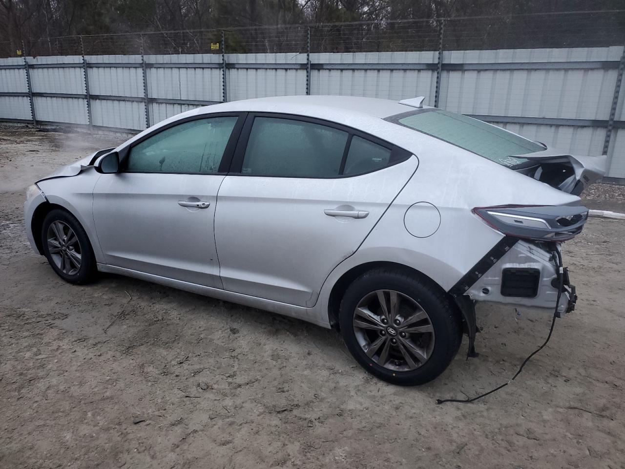 2017 Hyundai Elantra - Image 2
