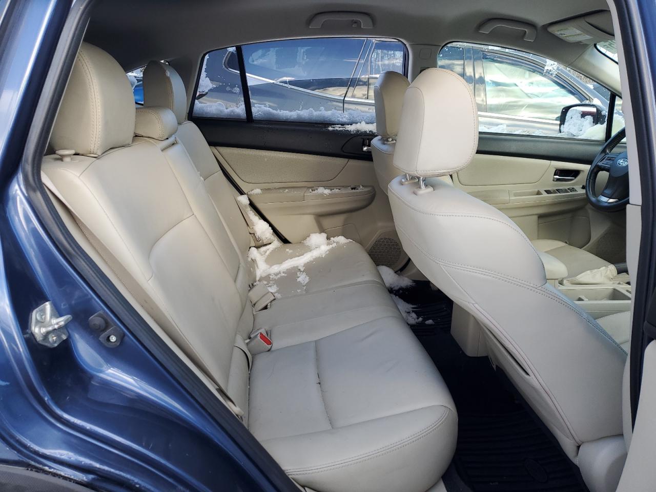 2013 Subaru XV - Image 11