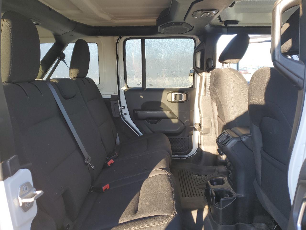 2019 Jeep Wrangler - Image 12