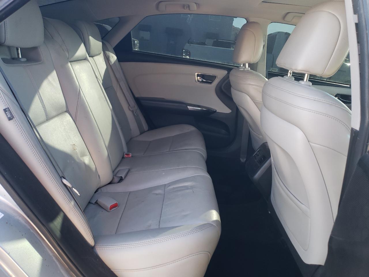 2015 Toyota Avalon - Image 11