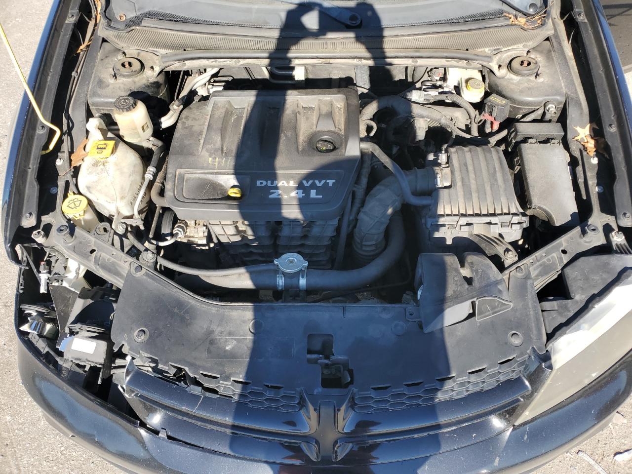 2013 Dodge Avenger - Image 12
