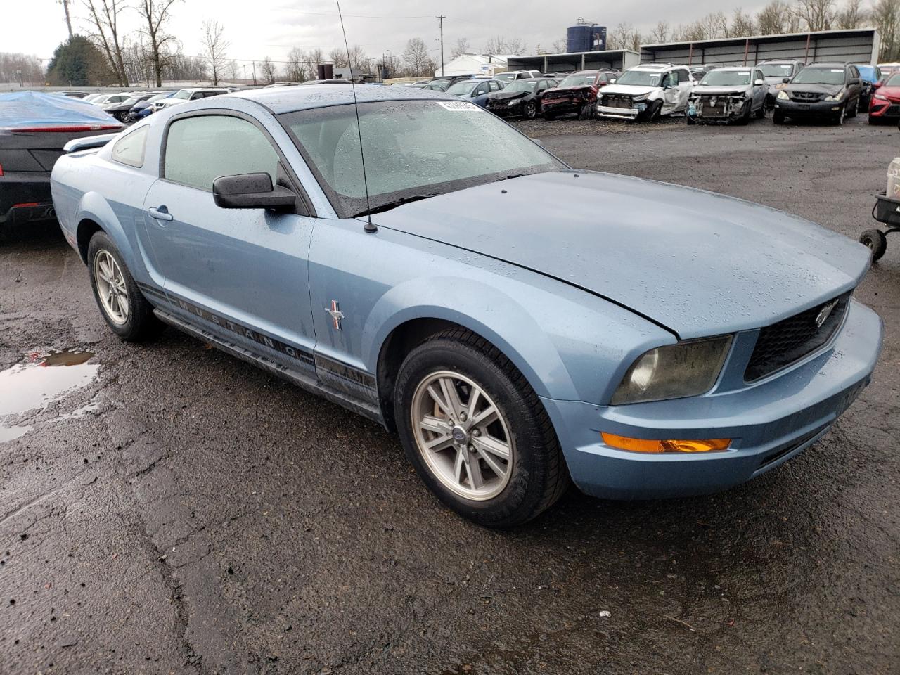 2005 Ford Mustang - Image 4
