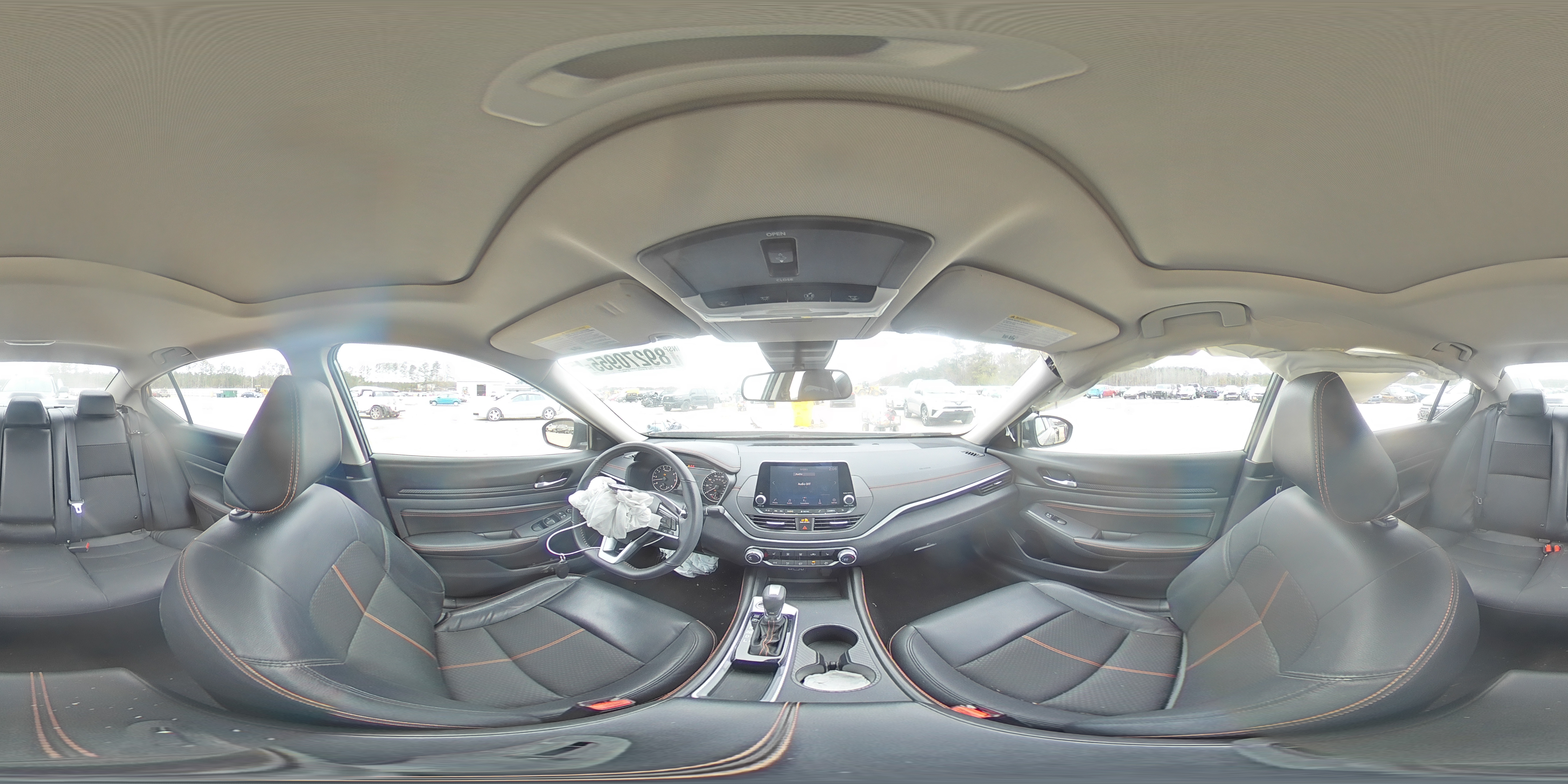 2021 Nissan Altima - Image 12