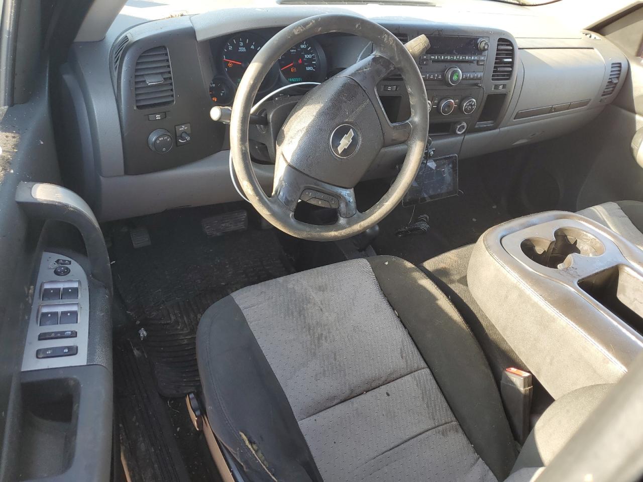 2009 Chevrolet Silverado - Image 8