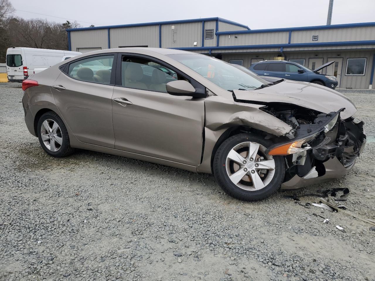2013 Hyundai Elantra - Image 4