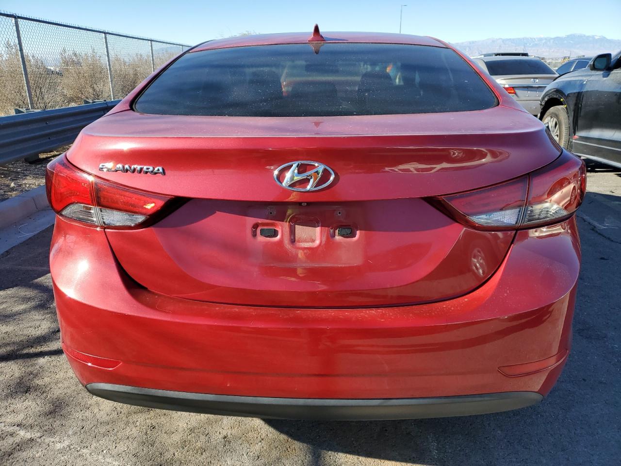 2016 Hyundai Elantra - Image 6