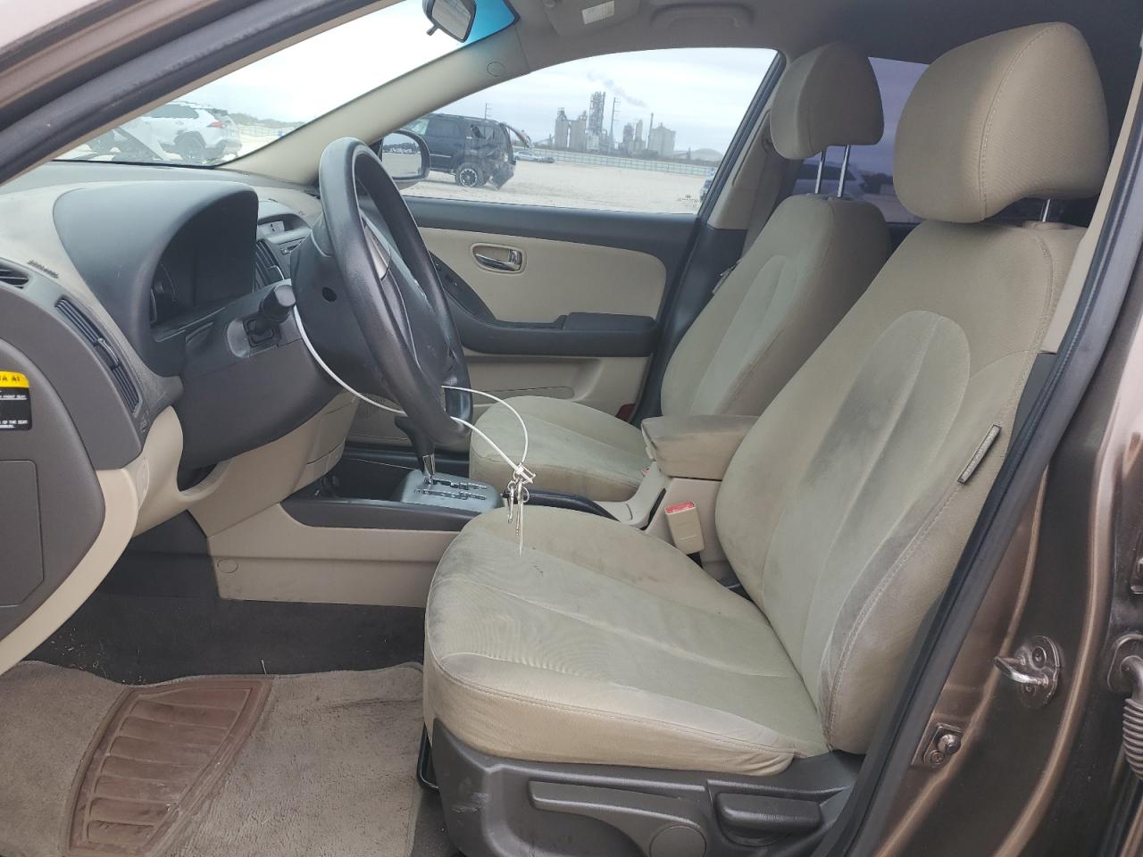 2010 Hyundai Elantra - Image 7