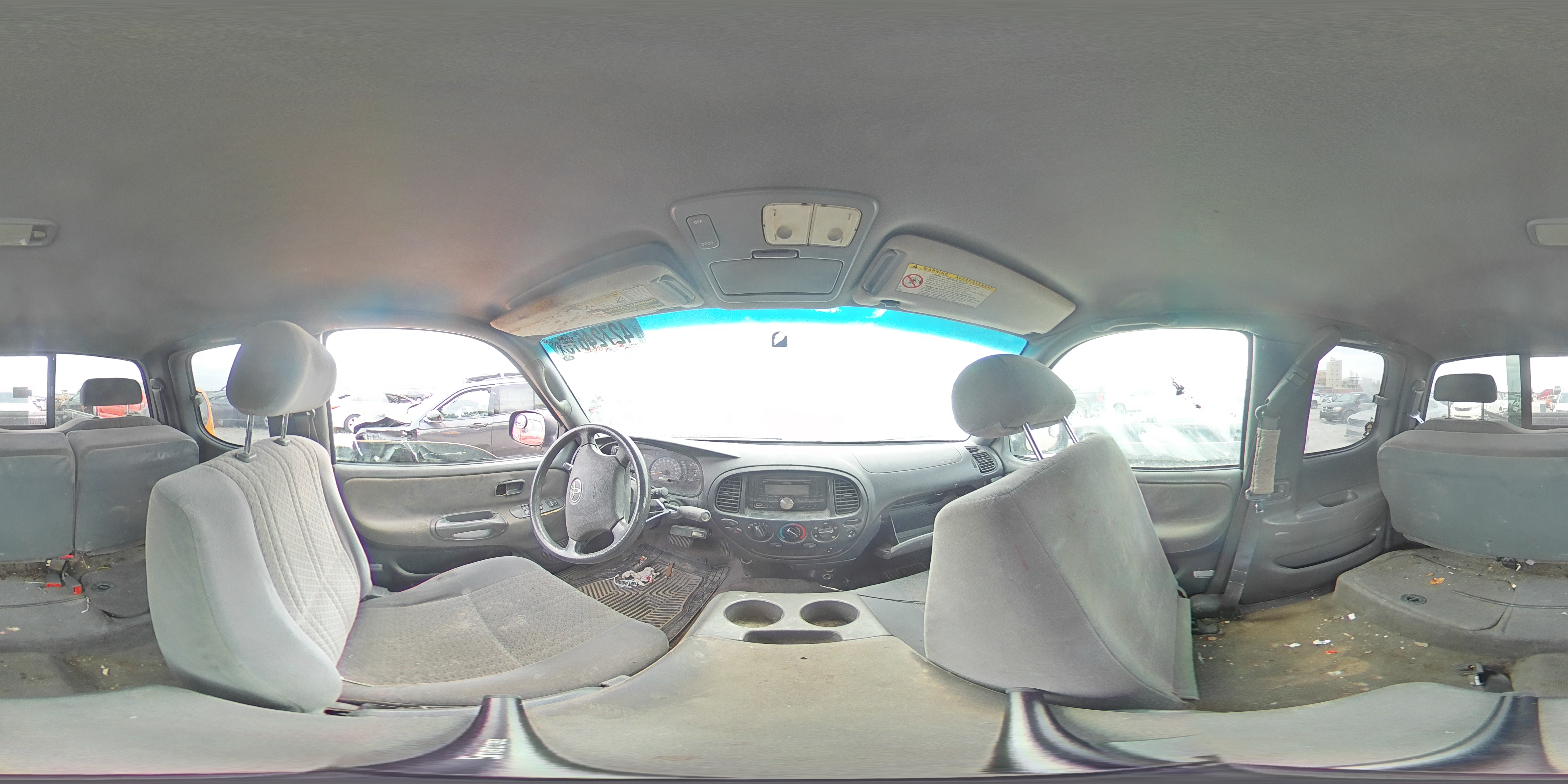 2004 Toyota Tundra - Image 13