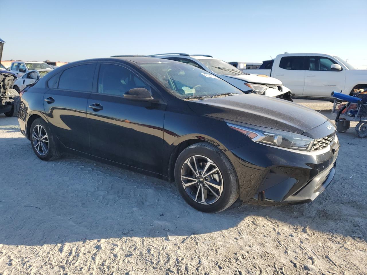 2022 Kia Forte - Image 4