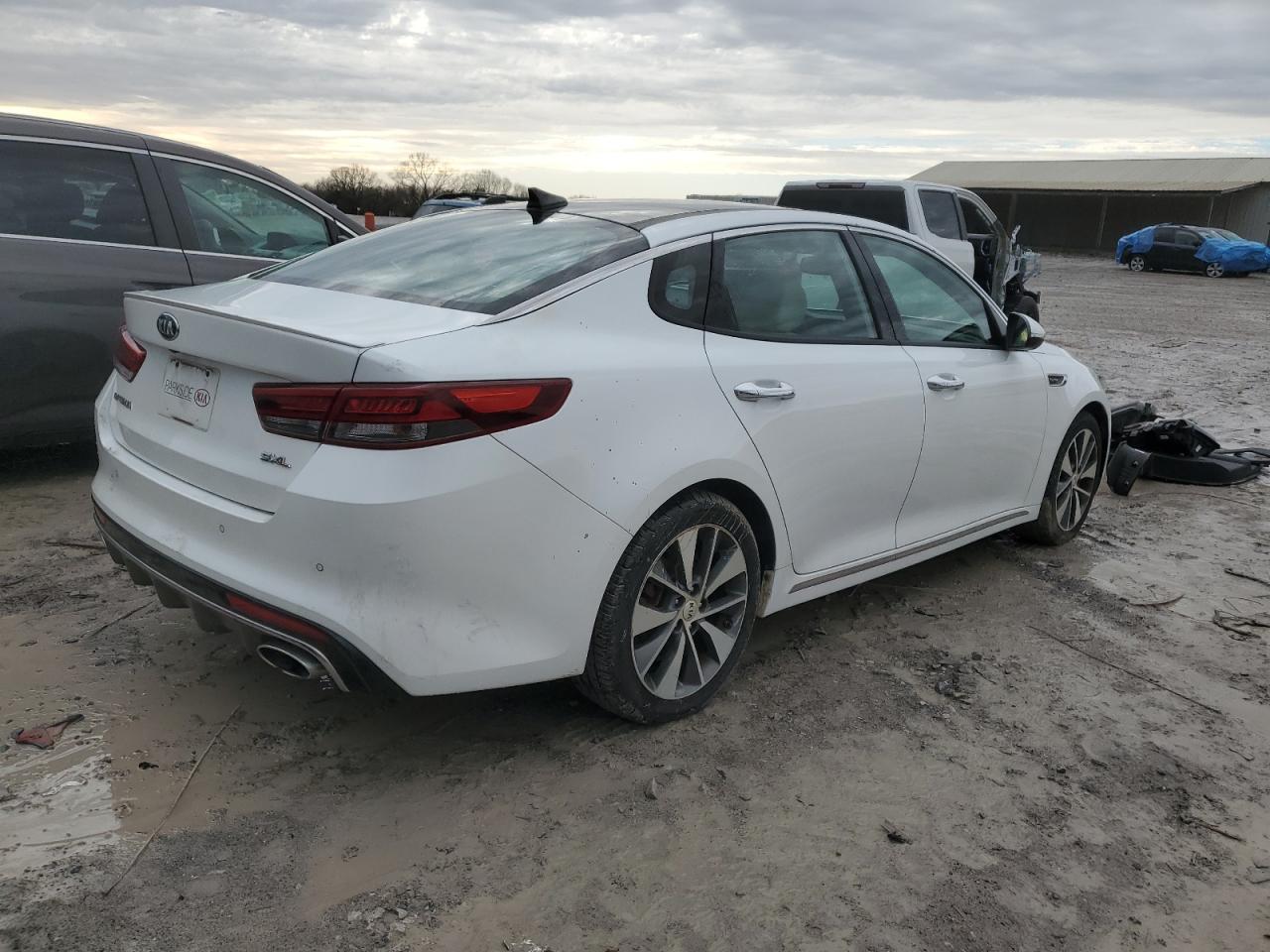 2016 Kia Optima - Image 3