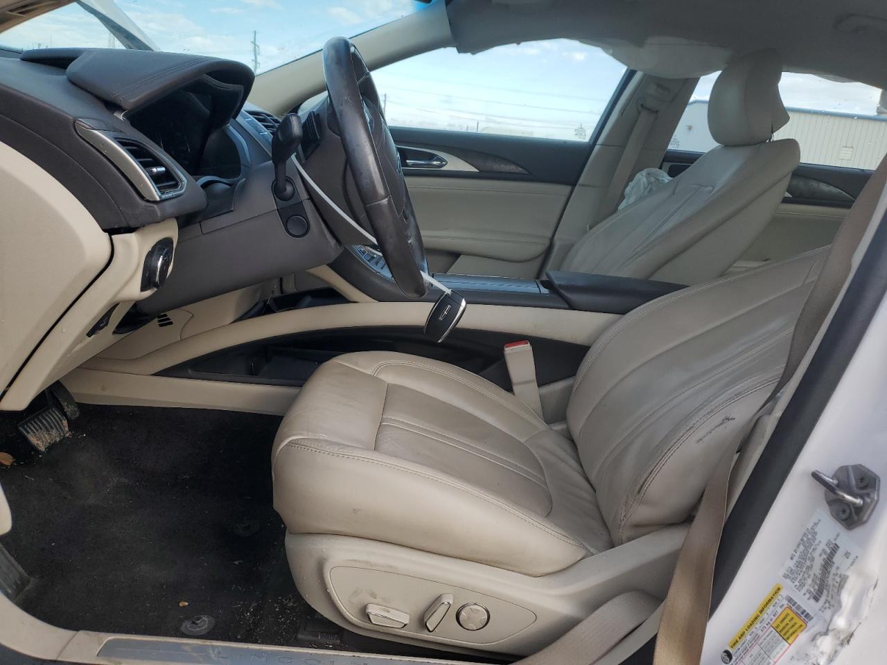 2017 Lincoln MKZ - Image 7