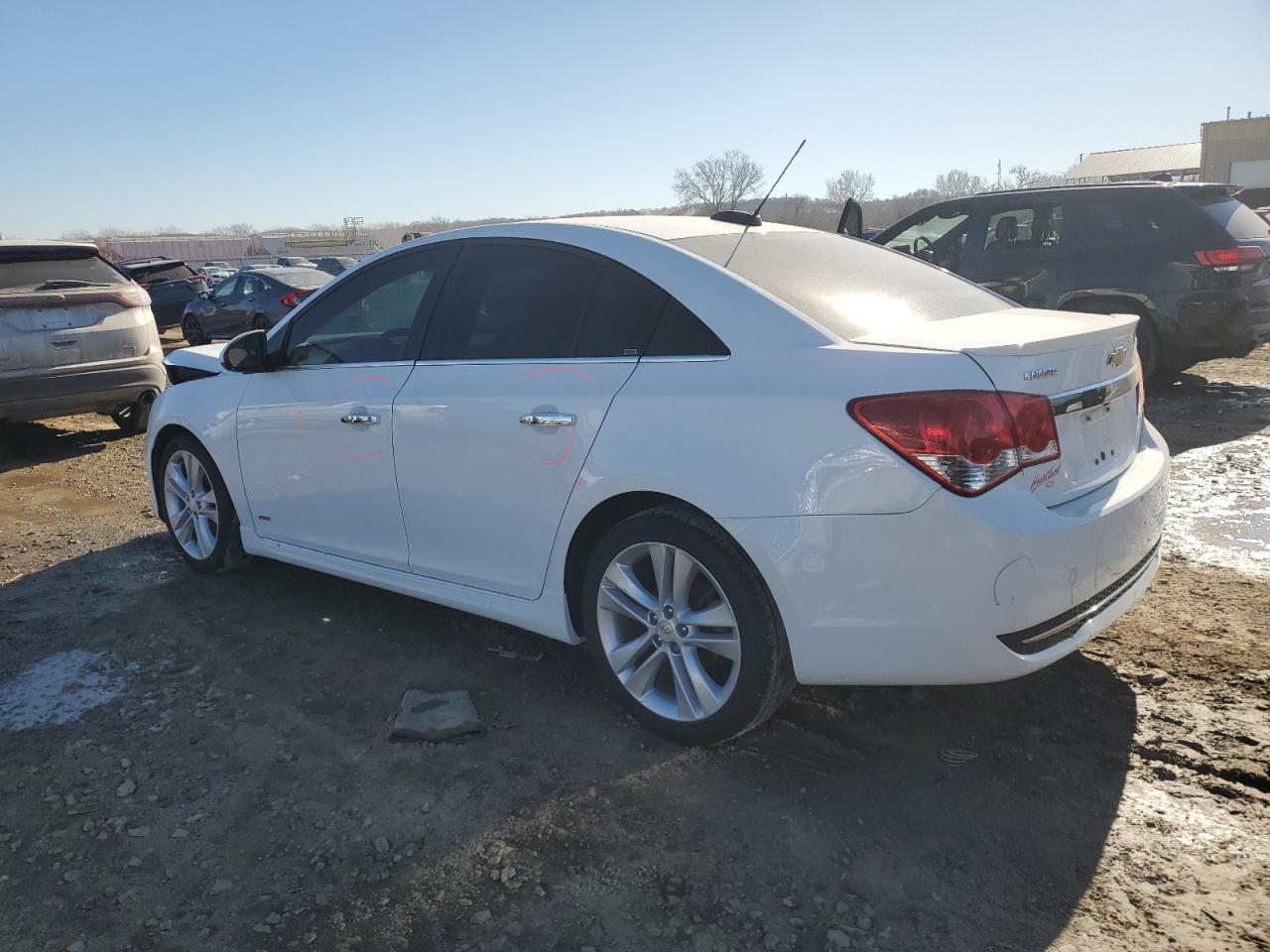 2015 Chevrolet Cruze - Image 2