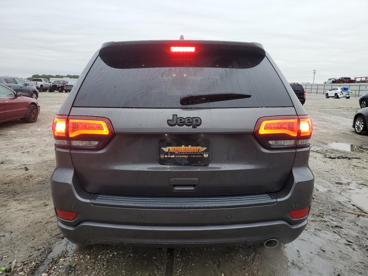 2019 Jeep Grand Cherokee - Image 6