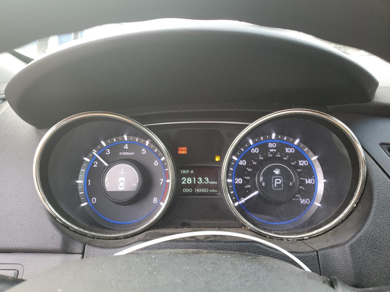 2012 Hyundai Sonata - Image 9
