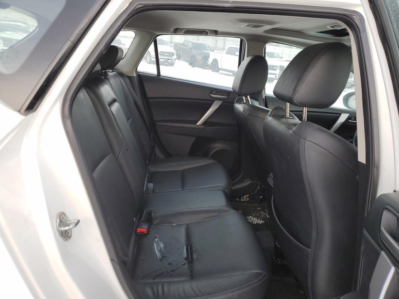 2013 Mazda 3 - Image 10