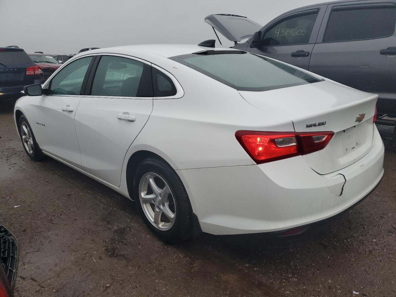2017 Chevrolet Malibu - Image 2