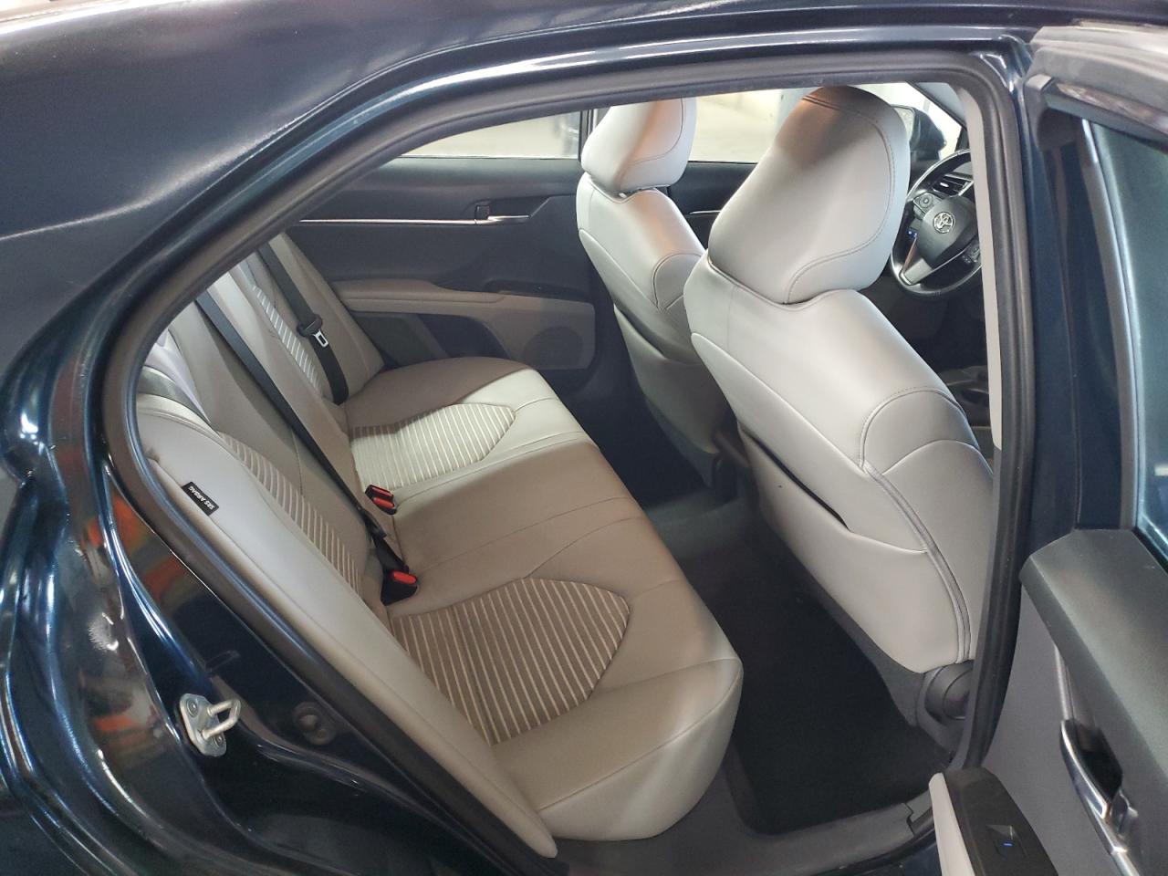 2021 Toyota Camry - Image 10