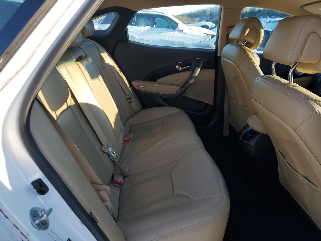 2016 Hyundai Azera - Image 10