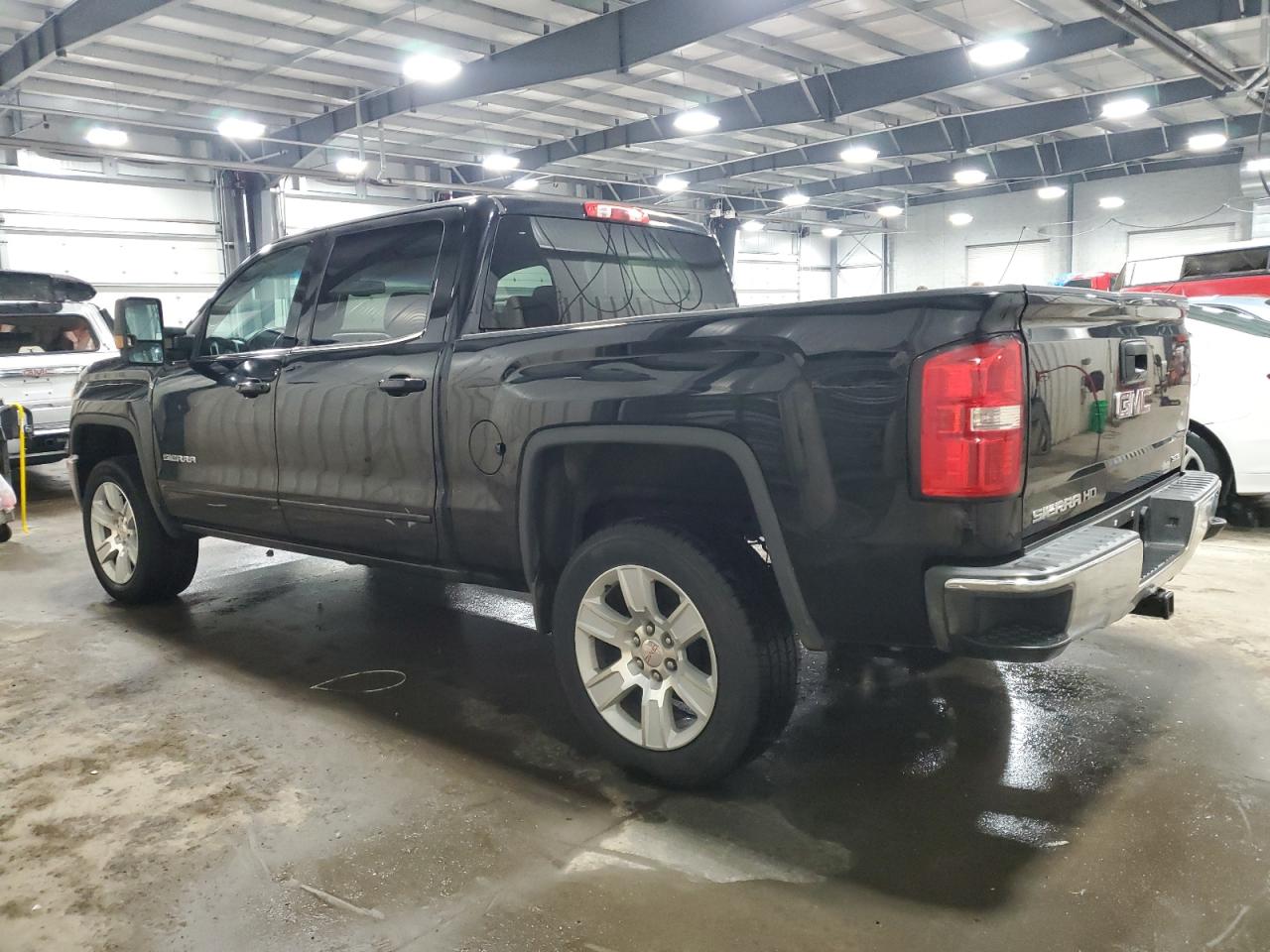 2015 GMC Sierra - Image 2